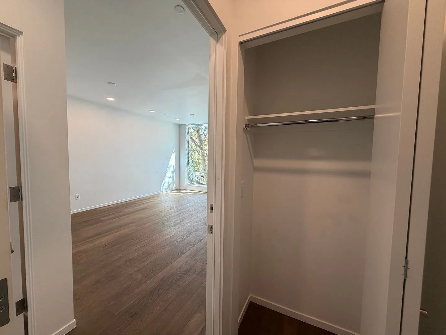 Beautiful Nineth & Broadway Duplex — Photo 4