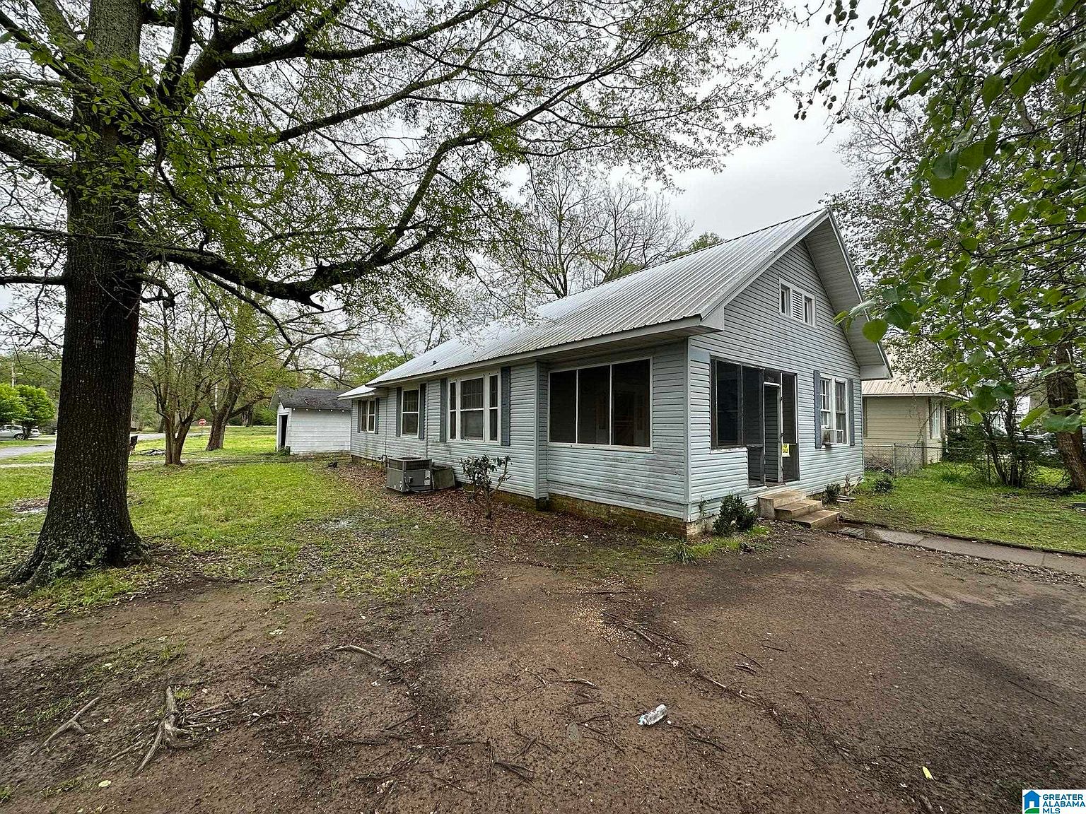 308 Poplar St, Sylacauga, AL 35150 MLS 1350458 Zillow