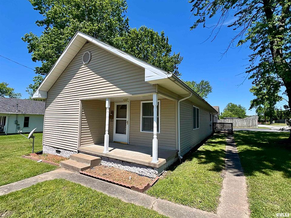 1st image of 106 E Finucane St