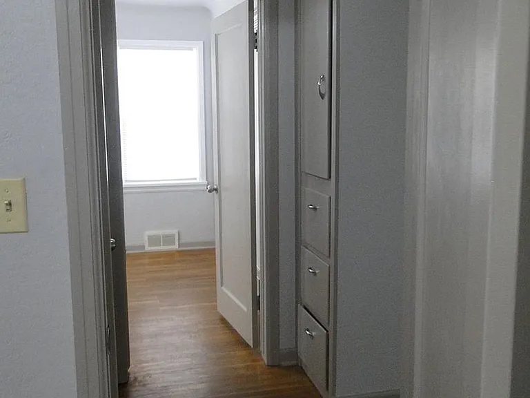 175 N Stinson St — Photo 18