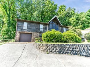 937 Edwards Lake Rd, Birmingham, AL 35235