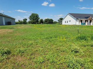 2413 34th Ave SE, Mandan, ND 58554