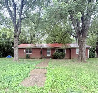 216 Raymond Hodges Rd, Cottontown, TN, 37048