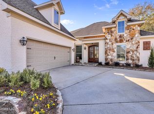 948 Caroline Dr, Biloxi, MS 39532