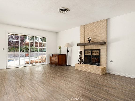 4th image of 43946 Galion Ave