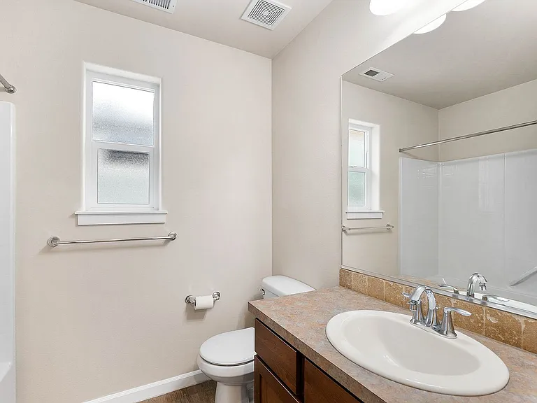 2121 N Country Vista Blvd — Photo 18