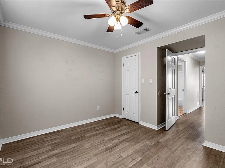 5318 Foxglove Dr — Photo 22