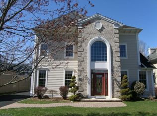 229 Longwood Ave, Chatham, NJ 07928