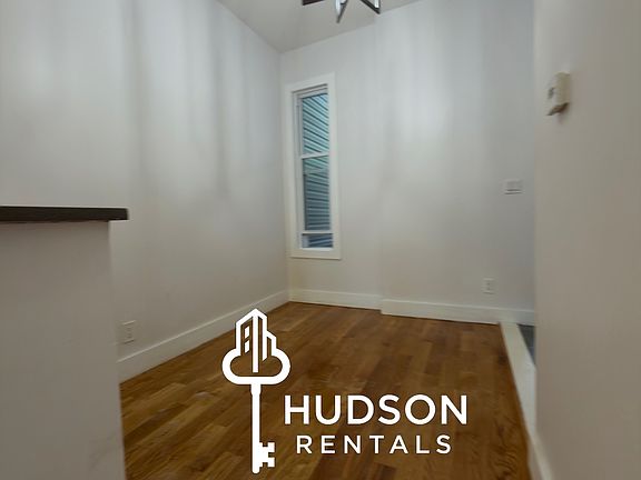 5th image of 91A Arlington Ave #1
