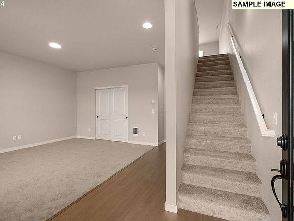 3rd image of 3333 SE White Oak Ave