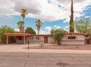 9242 E 27th St, Tucson, AZ 85710