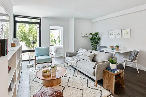 Rented by MNS Marketing | media 13