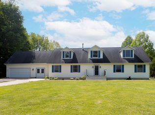 69433 County Road 376, Hartford, MI 49057