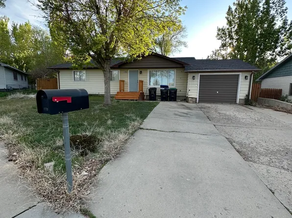 1370 Singletree Dr, Green River, WY 82935