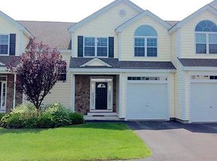 4 Minuteman Ln, Westford, MA 01886