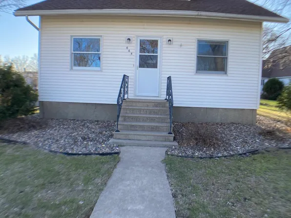 665 Maple St, Wabasso, MN 56293