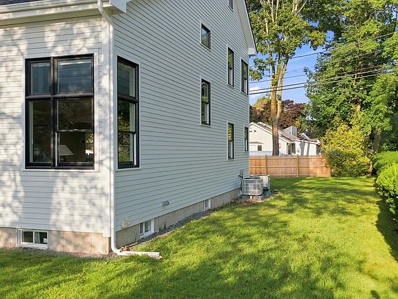 4th image of 1 Dartmouth Rd