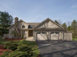 2 Mercer Ln, Franklin, MA 02038