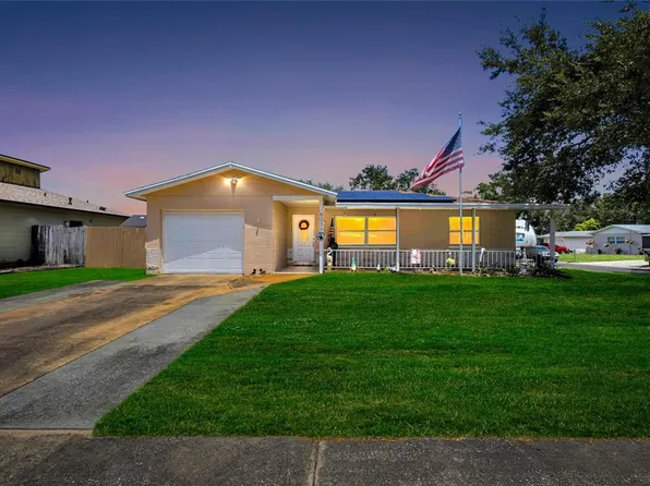 8039 83rd St N, Seminole, FL 33777