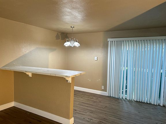 5th image of 459 Esperanza Way
