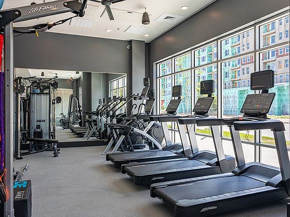 3rd image of 1288 Wadsworth Blvd #235