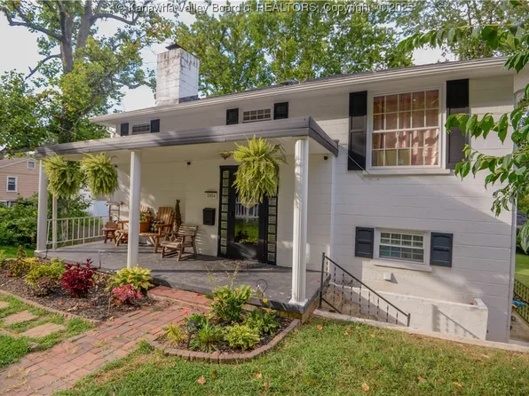 1004 Northway Dr, Saint Albans, WV 25177