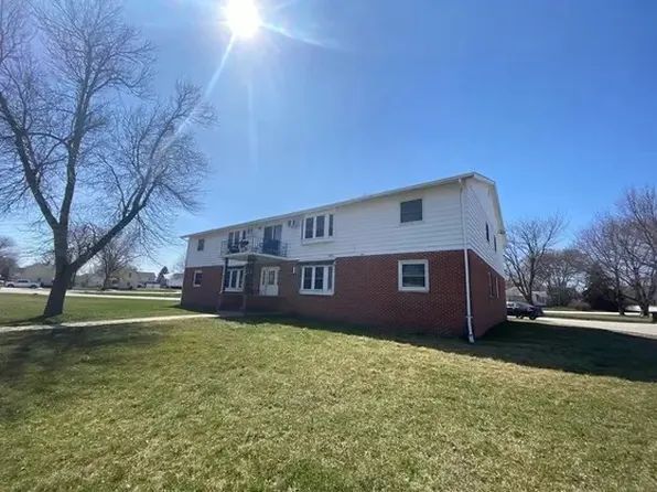 303 NE 1st St, Pocahontas, IA 50574
