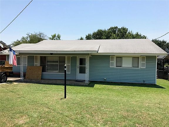 2nd image of 2808 Coggin Ave