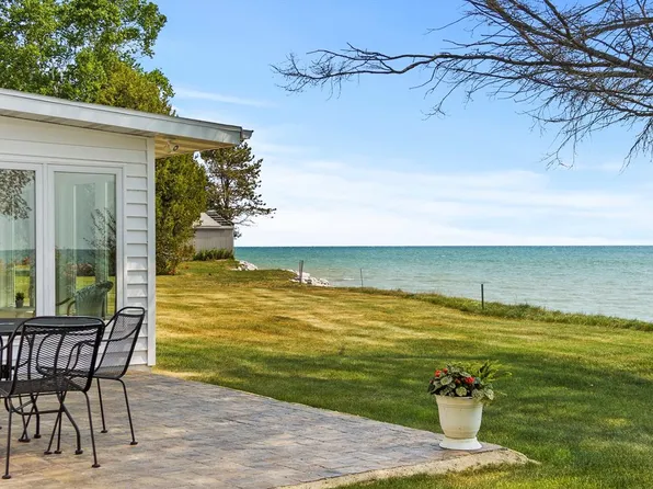 N6802 State Highway 42, Algoma, WI 54201