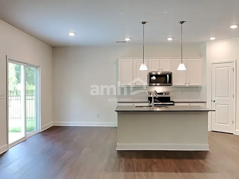 7325 Garrett Ct — Photo 5
