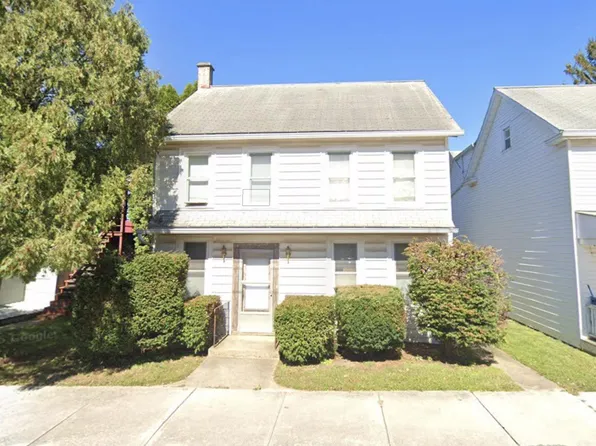 318 W High St, Hummelstown, PA 17036