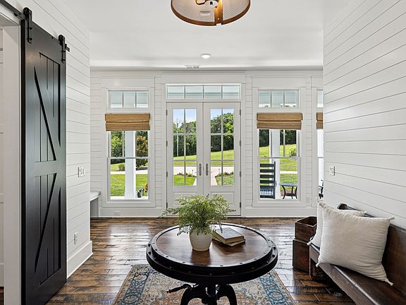 17th image of 2650 Finley Ridge Rd