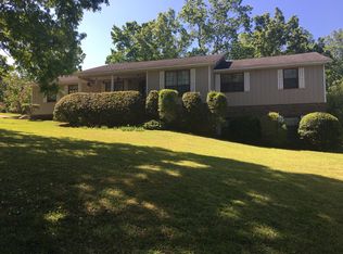 6210 Chartee Dr, Anniston, AL 36206