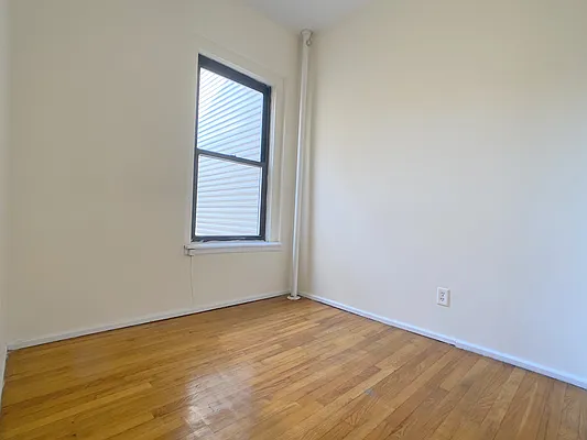 Rented by Oxford Property Group | media 9