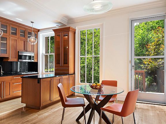 5th image of 52 King St #1A