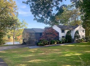 83 Burning Tree Rd, Greenwich, CT 06830