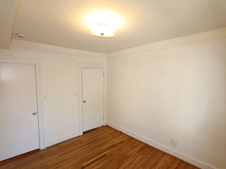 209 E Dale Ave — Photo 16