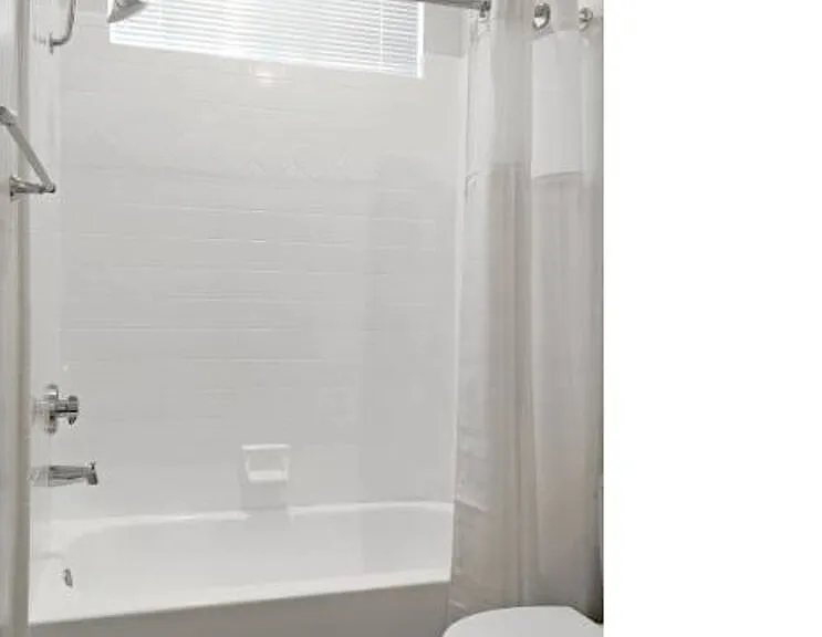 12712 Moorpark St #103 — Photo 16