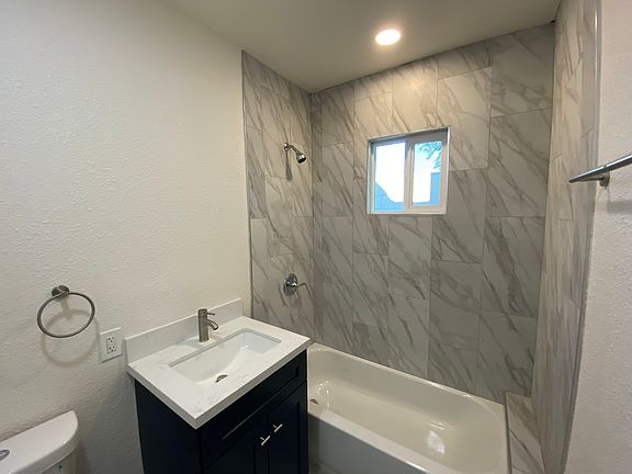 5th image of 6712 Santa Fe Ave #B
