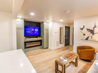 240 N 24th St #2, Lincoln, NE 68503