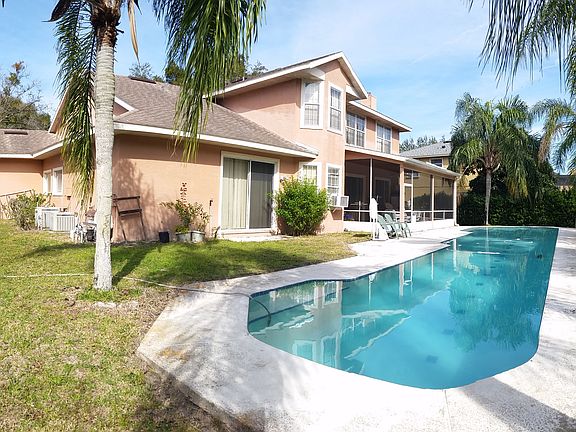 4th image of 914 Kerwood Cir