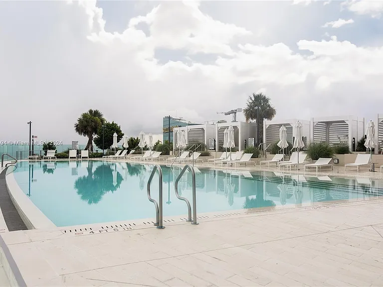 300 Biscayne Blvd #2605 — Photo 8