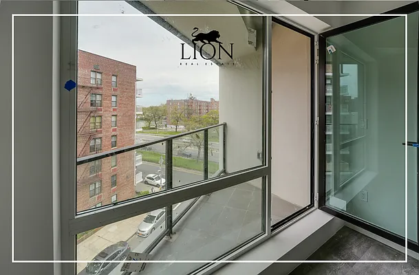 Rented by The Lion Real Estate | media 19