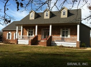 163 Smola Ln, Glen Carbon, IL 62034
