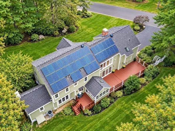 66 Farrington Ln, Marlborough, MA 01752
