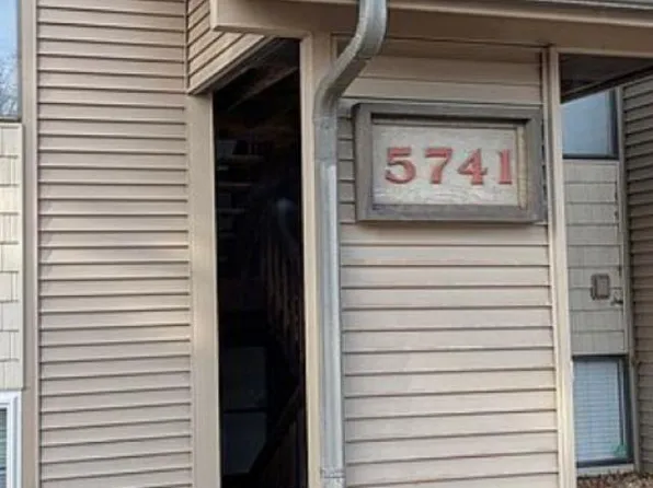 5741 SW 22nd Ter APT 1, Topeka, KS 66614