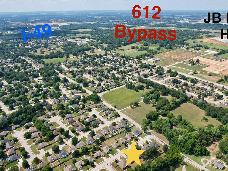 Easy access to I-49 in the middle of NWA. 3 minute drive to JB Hunt HQ