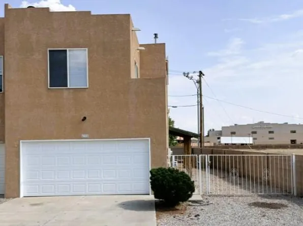 5132 Bray Ct NW, Albuquerque, NM 87120