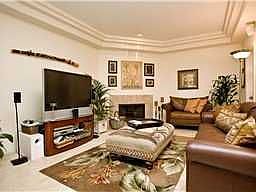Spacious Family Room w/fireplace