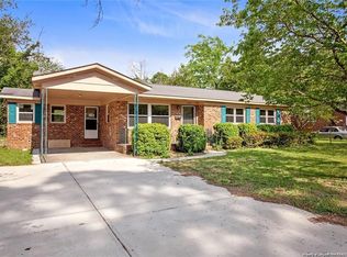 1437 Skycrest Dr, Fayetteville, NC 28304